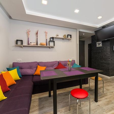 Light Life Hostel Kiev Extérieur photo
