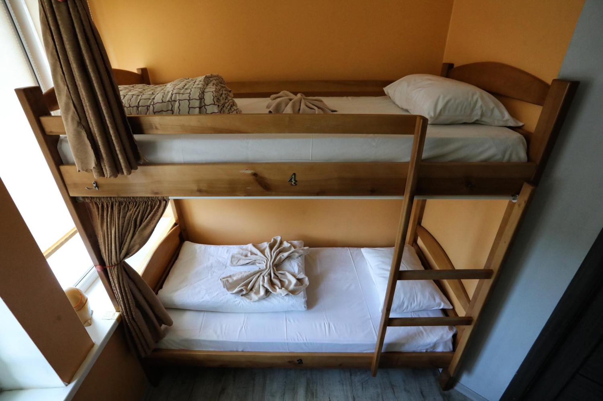 Light Life Hostel Kiev Extérieur photo