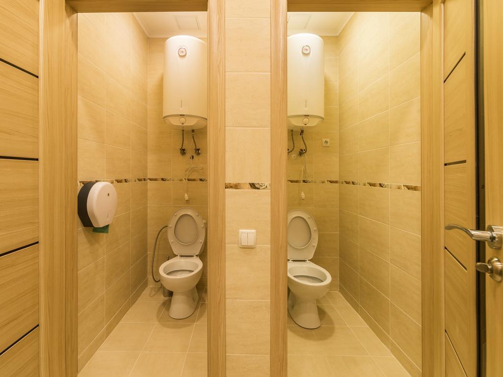 Light Life Hostel Kiev Extérieur photo